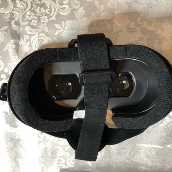 Virtual Reality Goggles for Mobile Phone - Picture 6 of 11